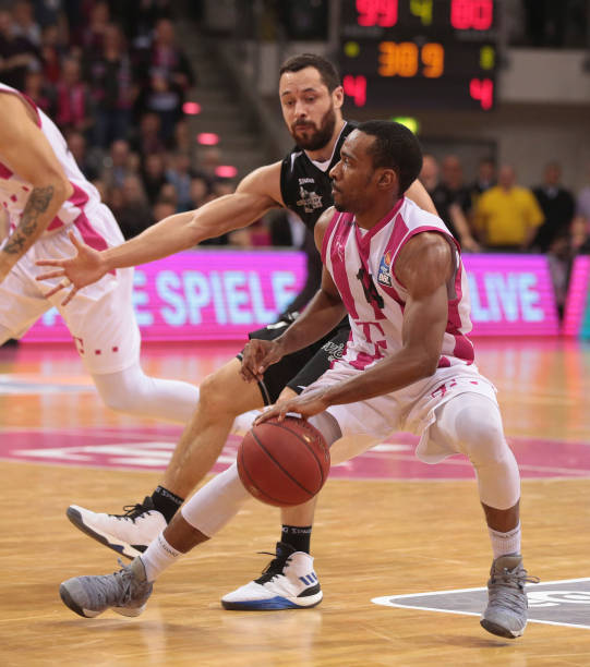 坚持到底 坚持到底